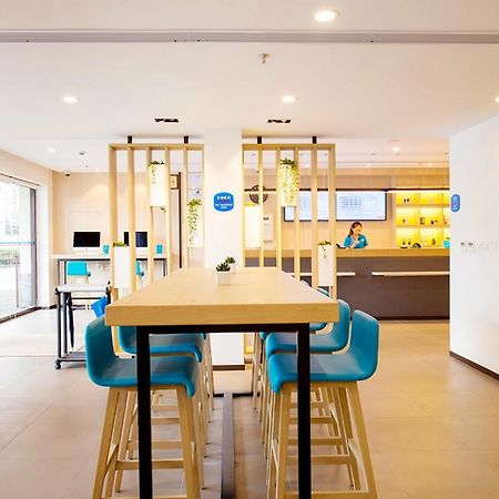 Hanting Express Xichang Qionghai Wetland Park Liangshan Yi Autonomous Prefecture Exterior foto